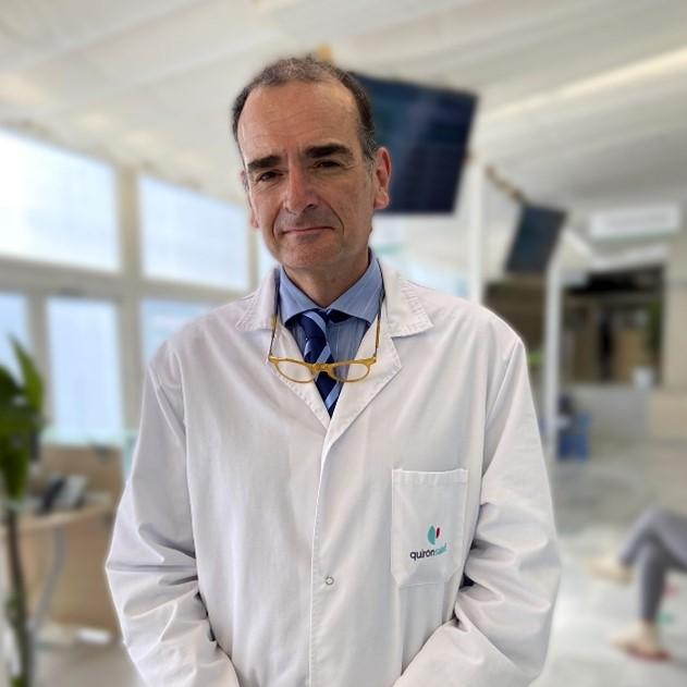 Dr. Carlos R.